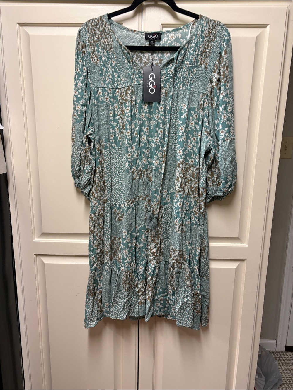 NWT Gigio Mint Floral round Neck Tunic